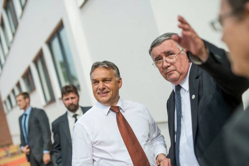 Orbán Viktor miniszterelnök látogatása iskolánkban – 2014.09.07