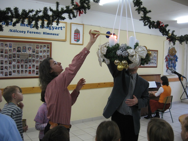 Adventi reggeli áhitatok – 2011.12.05-08