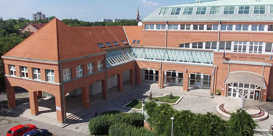 Sikeres „előfelvételi”