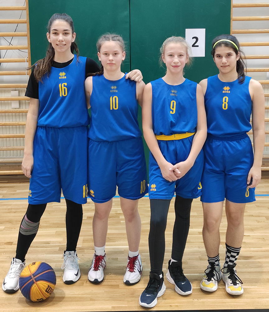 Labanc Lujza 7.z, Szőke Hanna 7.c, Neuwirth Nóra 6.d, Csukás Dalma 7.b