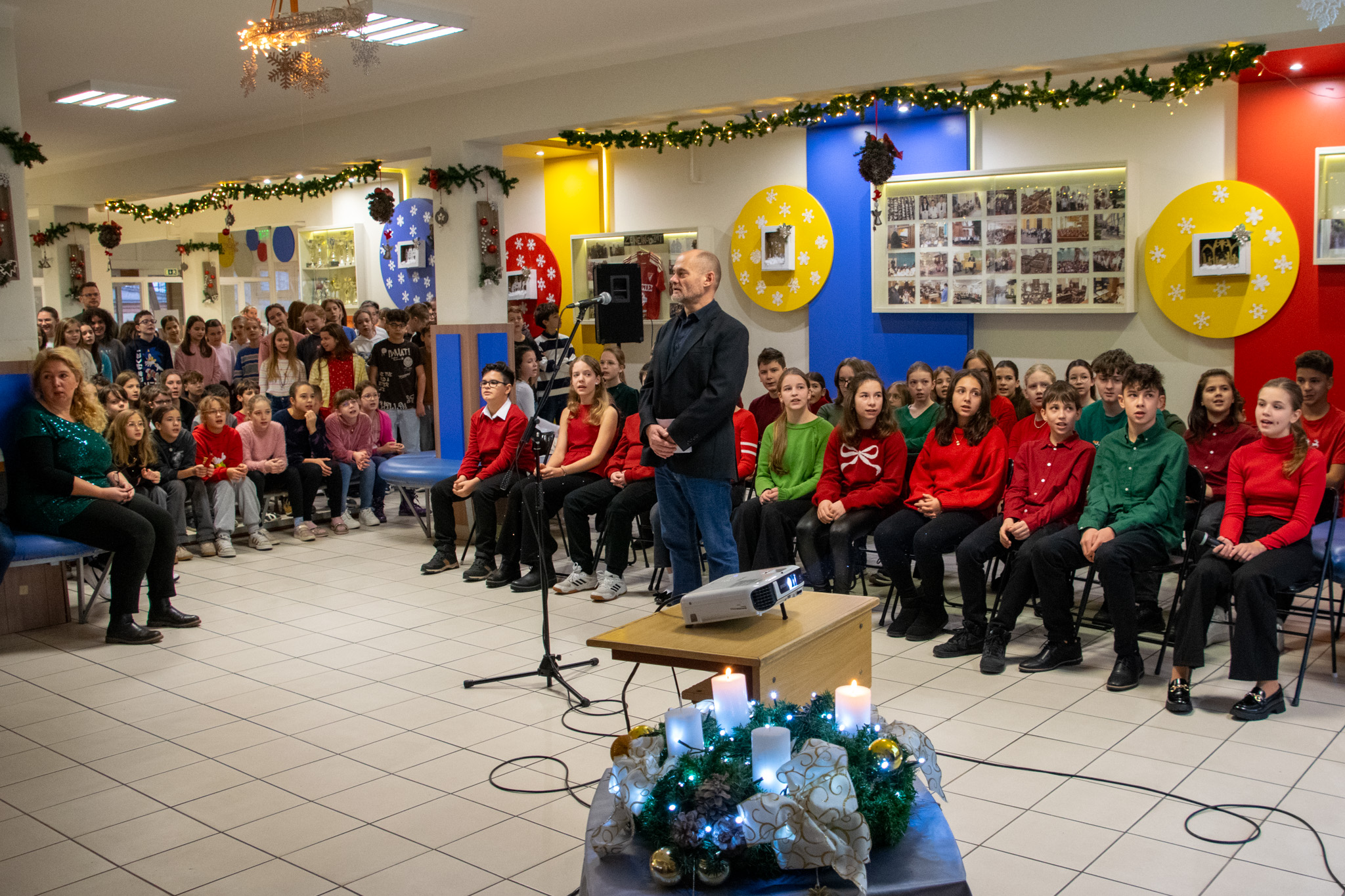 Adventi reggeli áhitat – felső tagozat – 2025.12.04